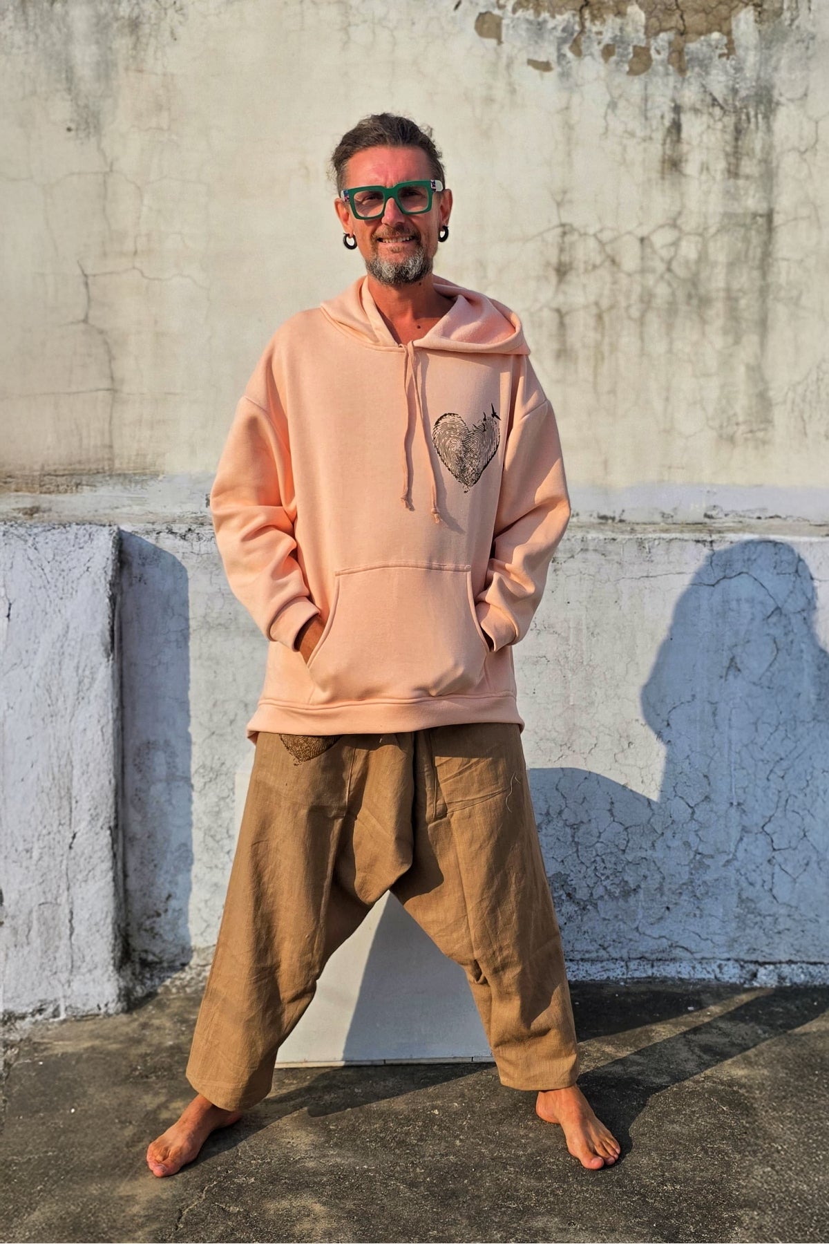 Brzoskwiniowa bluza oversize „Heart”