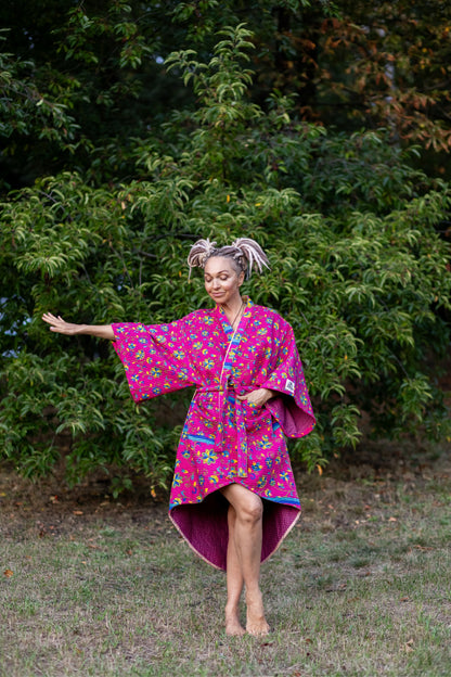 Różowe kimono w kwiatowy wzór